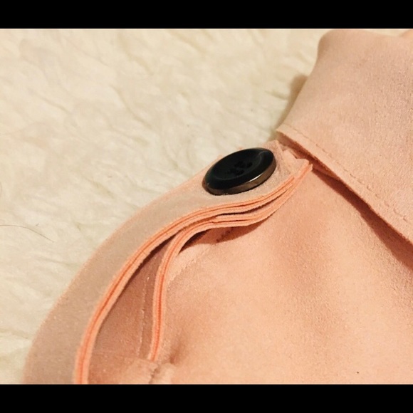 Bebe - Picture 6 of 7